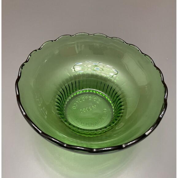 Green Glass Dish Bowl Vintage 50's E.O. Brody CO. M2000 Cleveland Ohio Scalloped - Picture 2 of 8